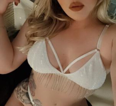 Super sexy blonde bombshells in the Boston area 2/5–2/8. IN or OUT! Highly established and reviewed.